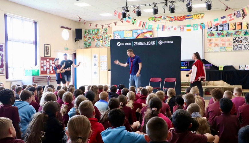 Small web image-8 Actors performing 'The Snap Trap' at a primary school.